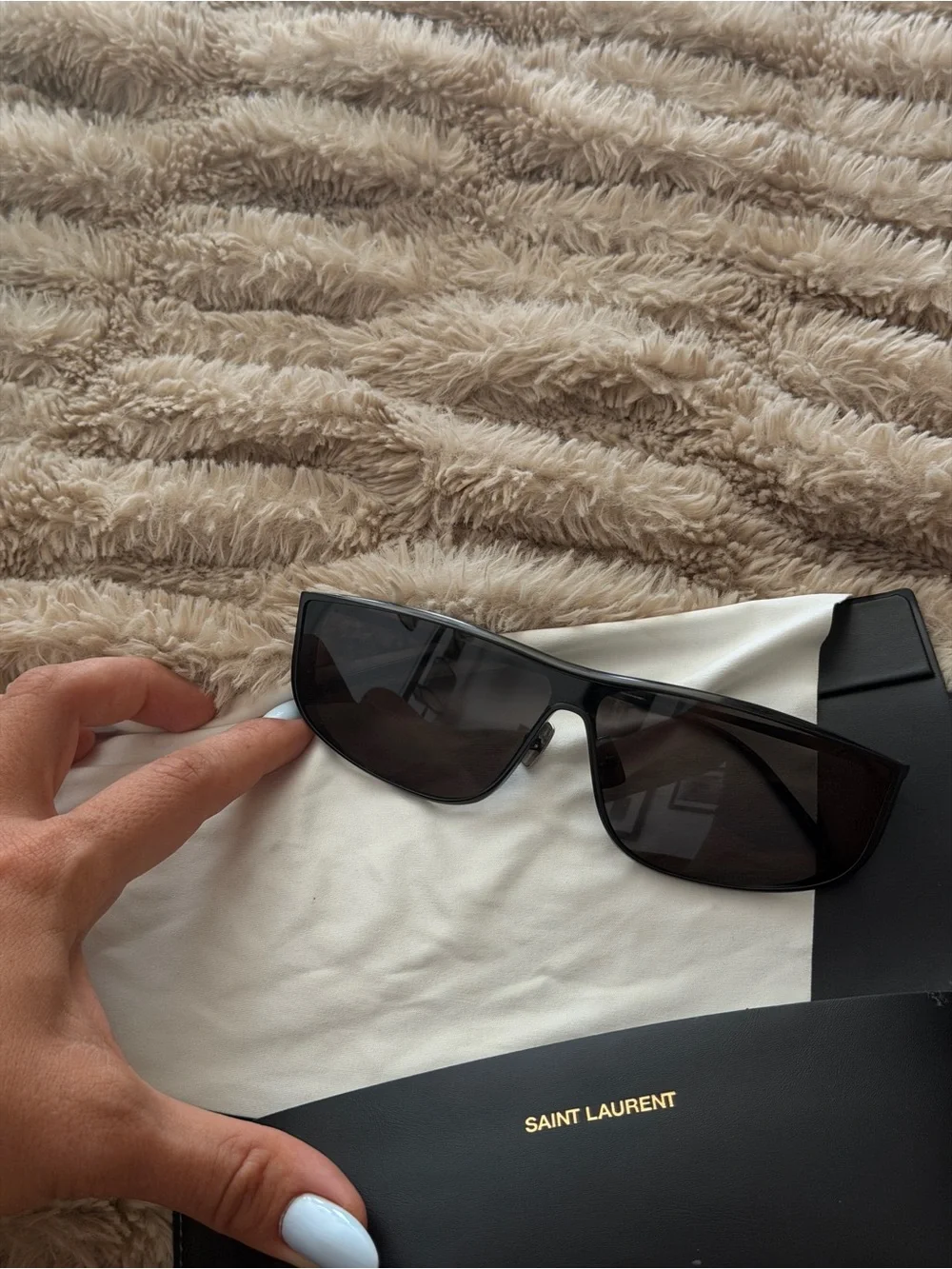 YSL Saint Laurent Black Sunglasses SL605 Luna